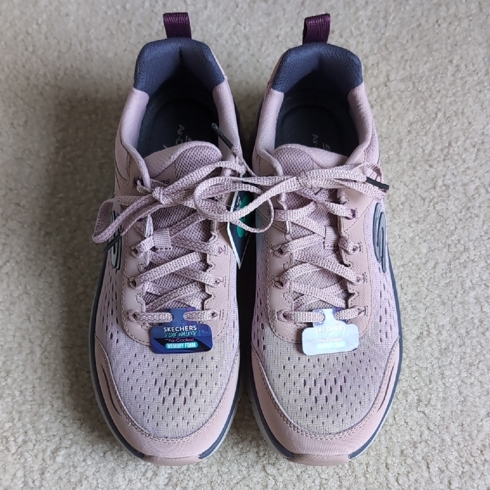 Skechers Women's D'Lux Walkers Blush/Pink Size 8 NEW!